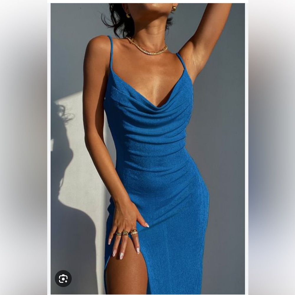 Elegant Blue Midi Dress
